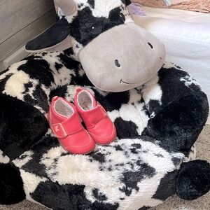 Carter’s toddler walking shoes